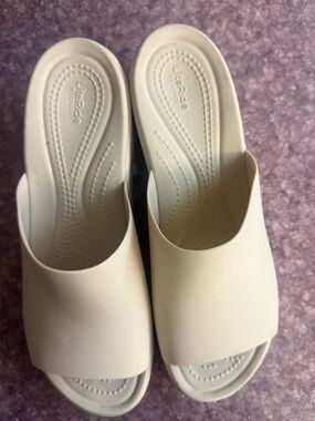CROCS Women's Cream Slide Mule Clogs